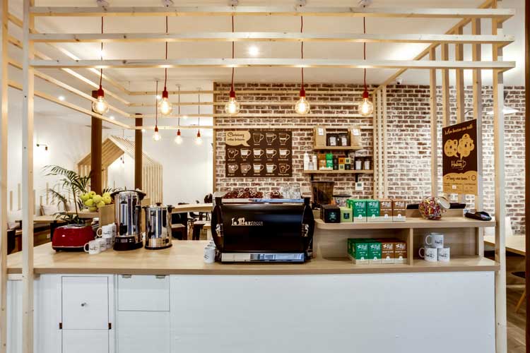 Déco bar industriel : 5 cafés inspirant au look atelier